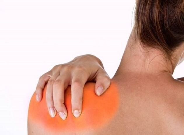 Pain under the left scapula is a sign of a serious illness